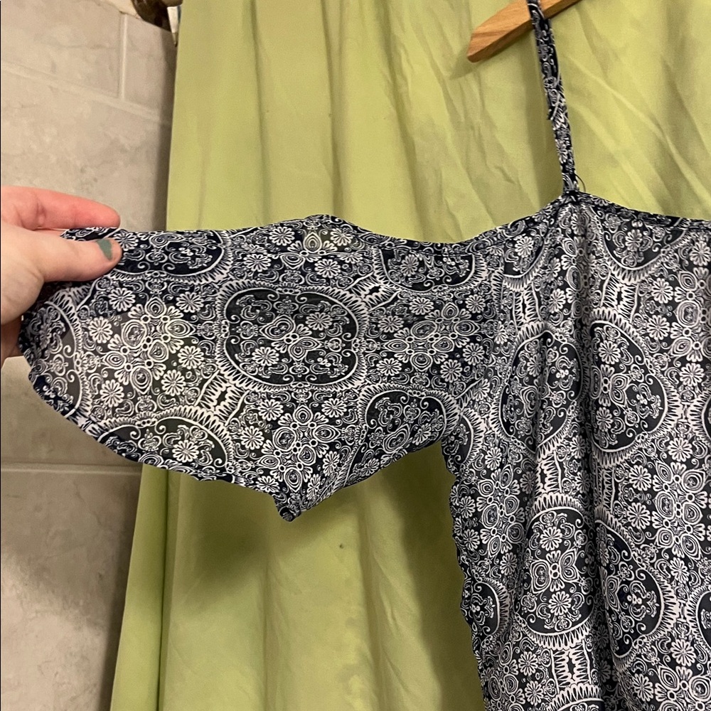 Elegant Navy Blue Patterned Dress - Picture 3 of 10